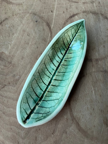 Leaf Pottery - Common Milkweed Dish (sm)