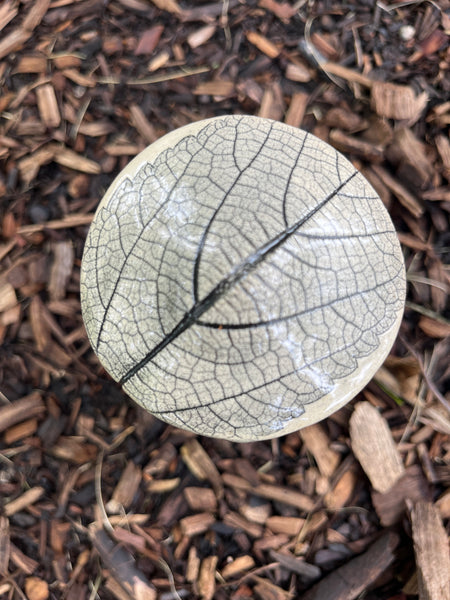 Mushroom Garden House - Native leaf impression (MA01)