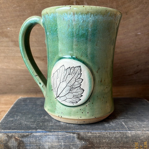 Mug w/native leaf accent (X02)