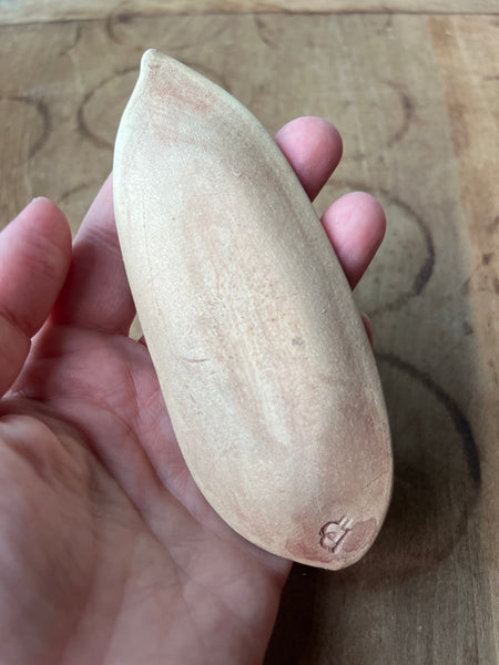 Leaf Pottery - Common Milkweed Dish (sm)