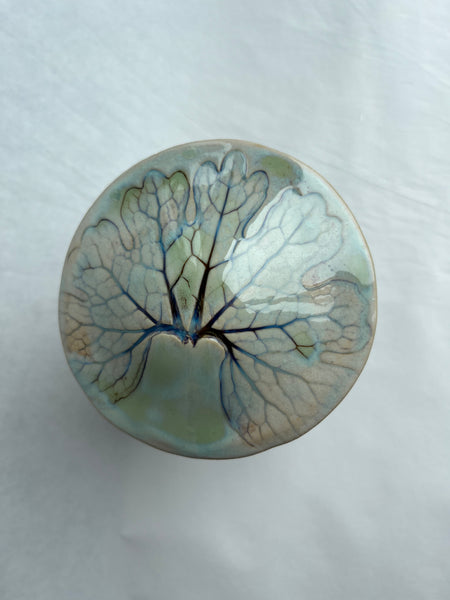 Mushroom Garden House - Bloodroot leaf impression (Q03)