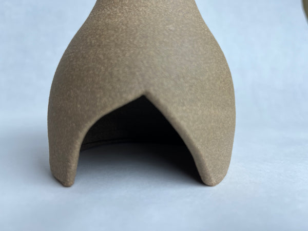 Mushroom Garden House - Bee Balm leaf impression (Q05)