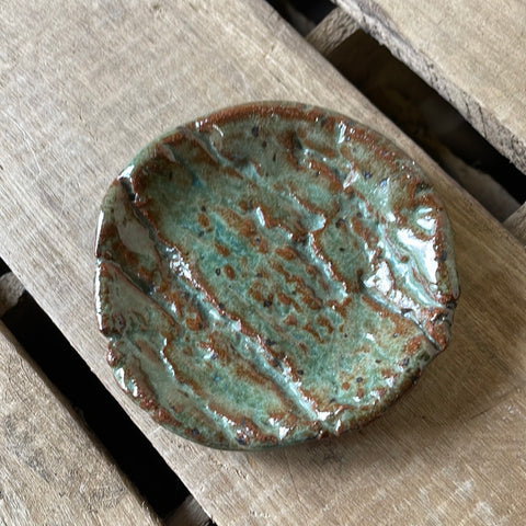 Round Dish with Oak bark impression (M31)